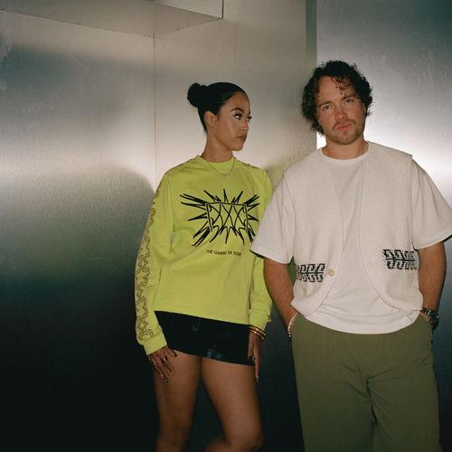 Rossi. X Jazzy - High On Me Lyrics